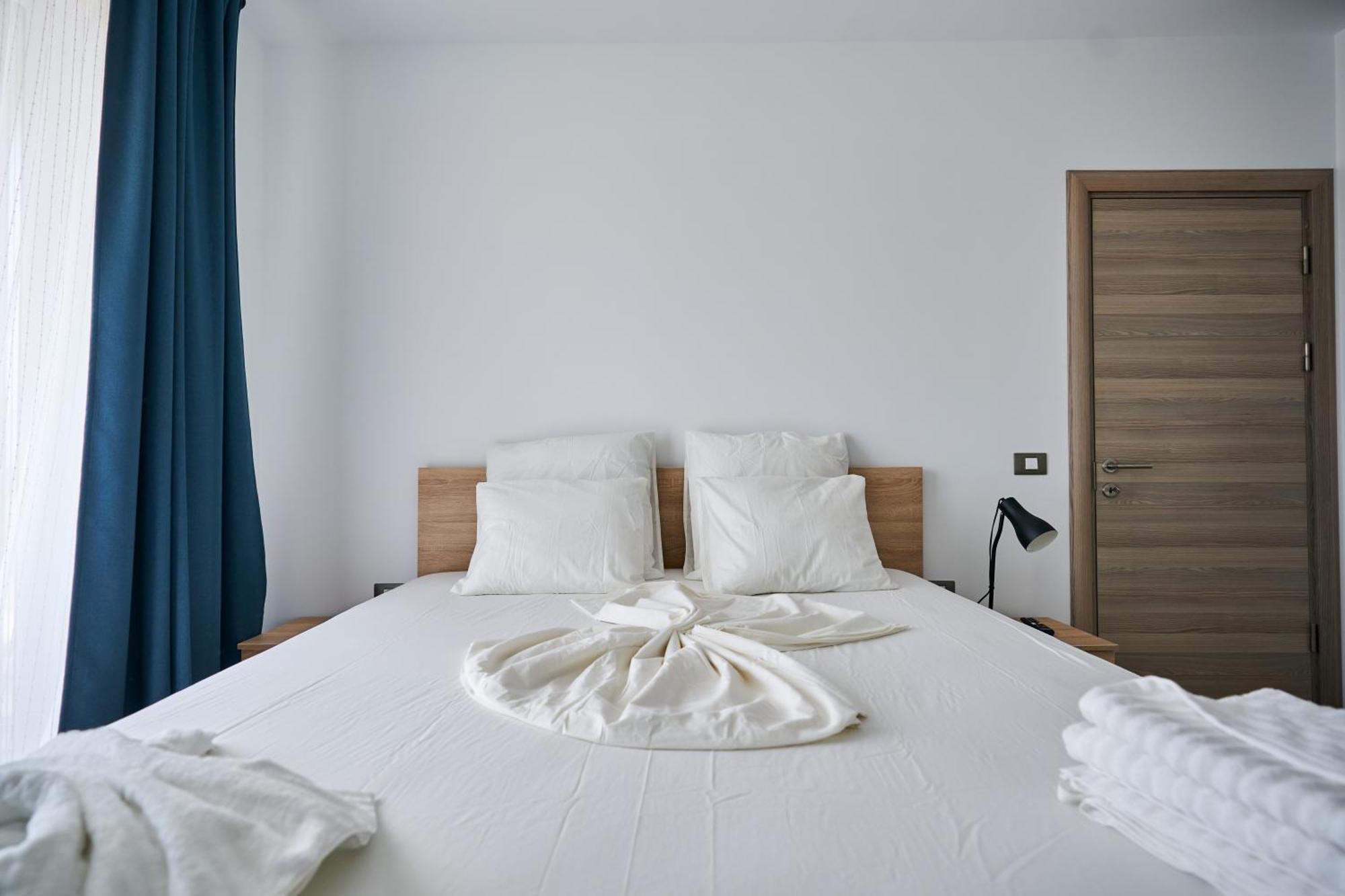Rebeq Aparthotel Alezzi Beach Navodari Room photo