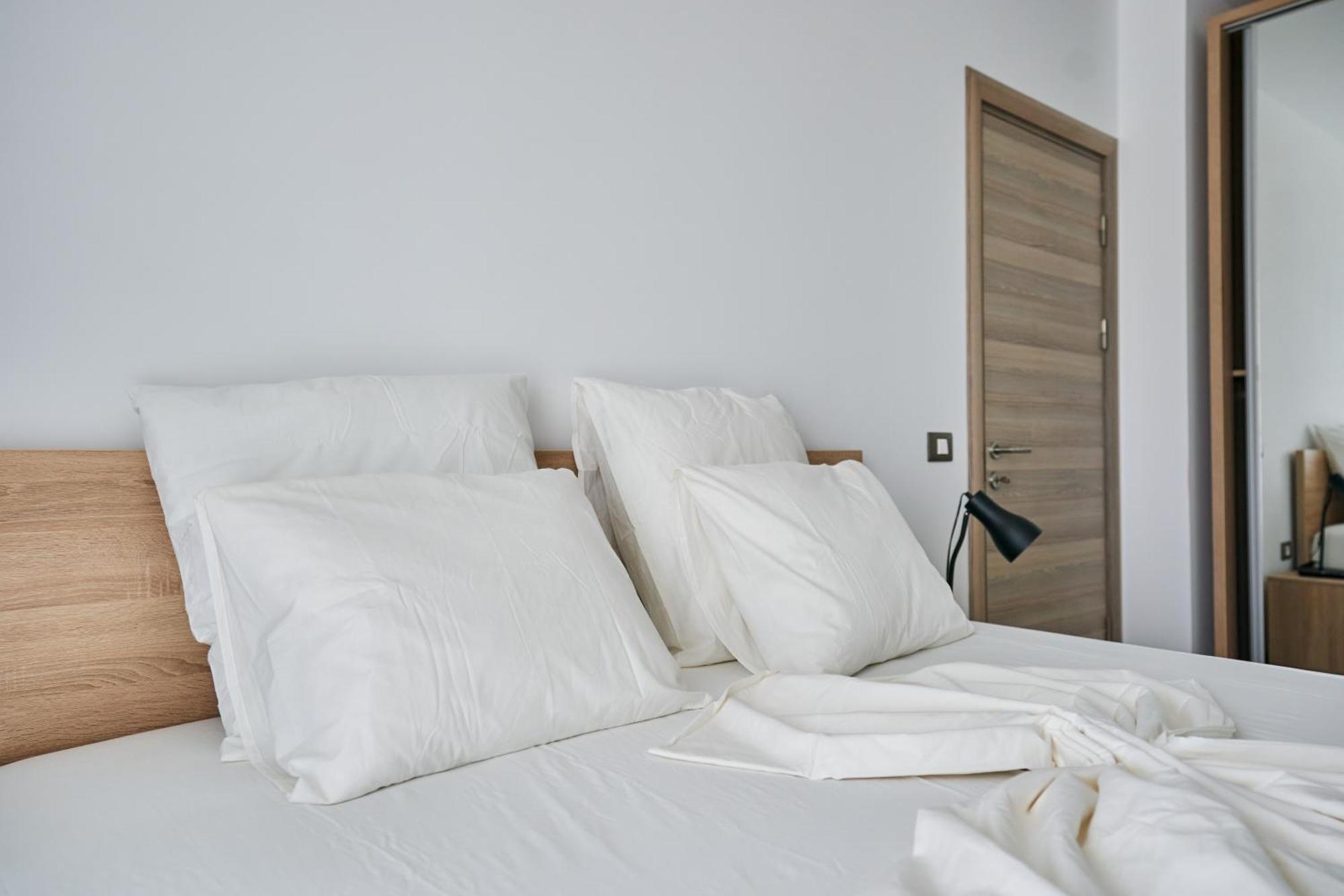 Rebeq Aparthotel Alezzi Beach Navodari Room photo